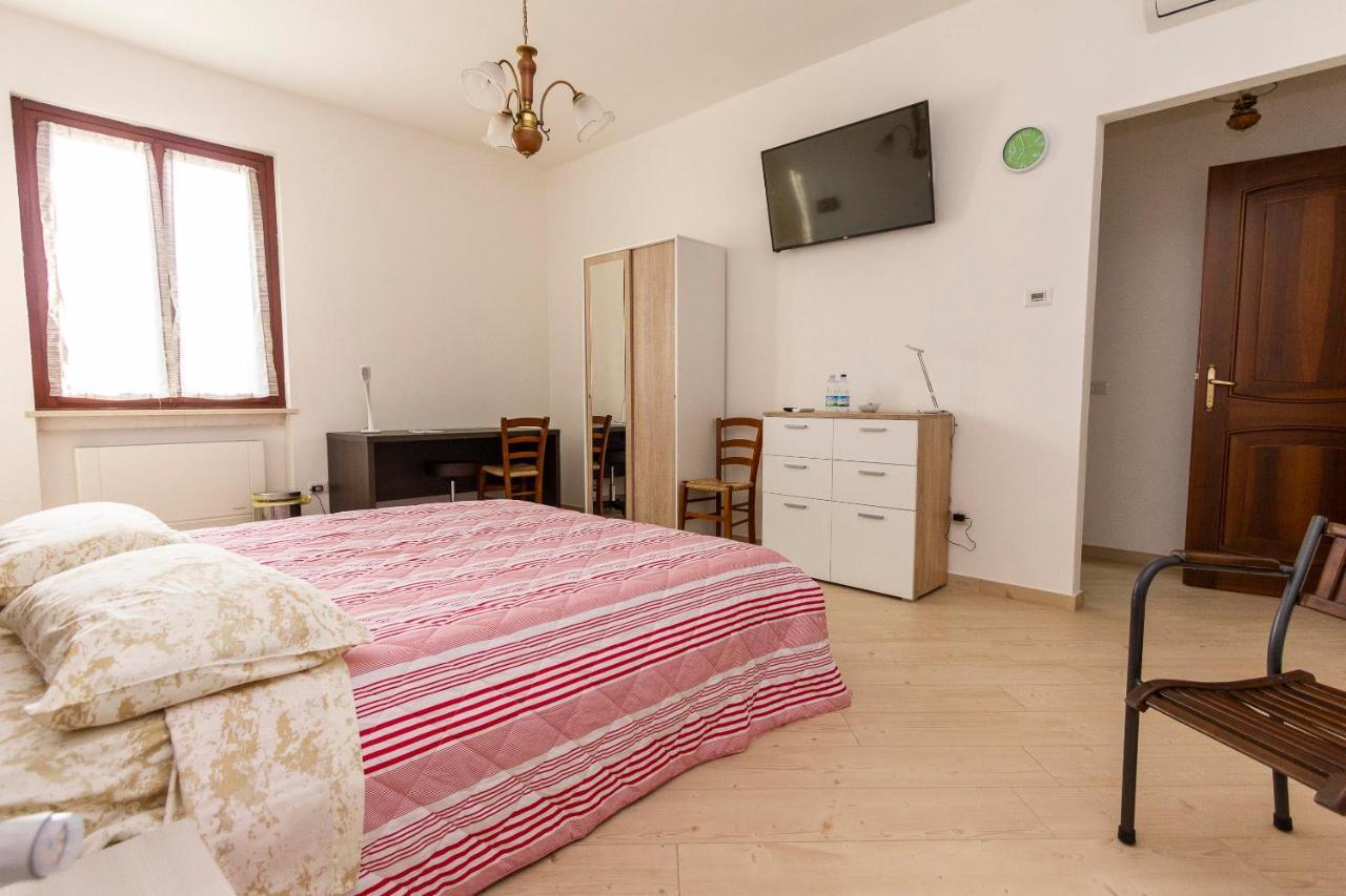 La Colomba B&B Castellaro  Zewnętrze zdjęcie