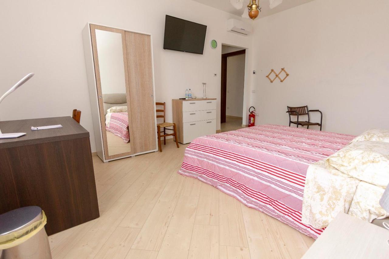 La Colomba B&B Castellaro  Zewnętrze zdjęcie