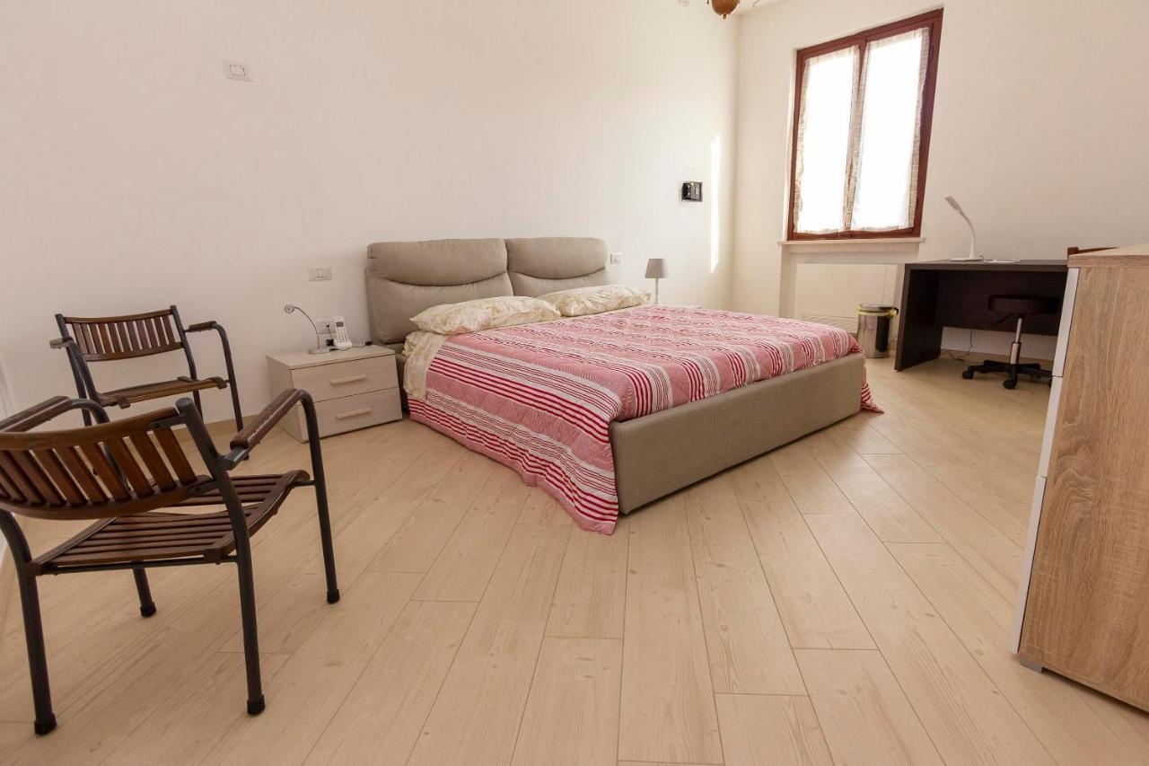 La Colomba B&B Castellaro  Zewnętrze zdjęcie